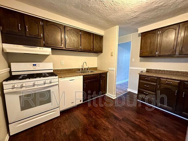 Foto del edificio - 301 Pennview Ave