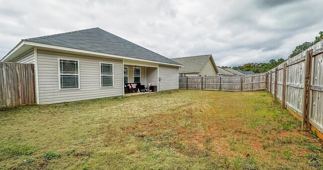 Building Photo - 181 Red Tail Cir