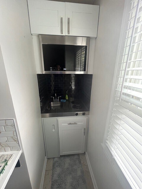 Foto del edificio - 9335 Kings Post Ct