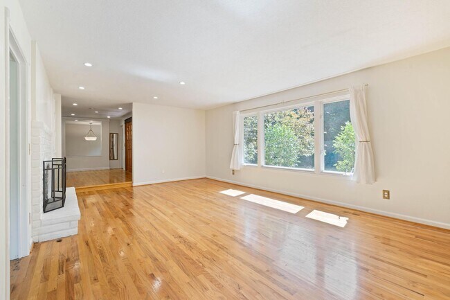 Foto del edificio - 13745 Cameo Ct