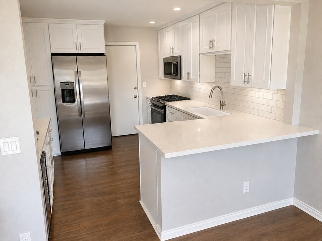 Photo - 4701 Carmonita Ln Townhome