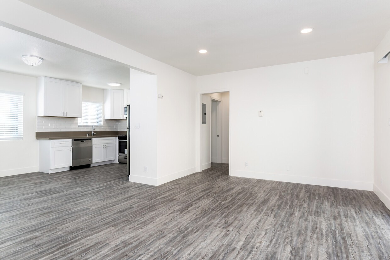 Foto principal - 14432 Valerio St