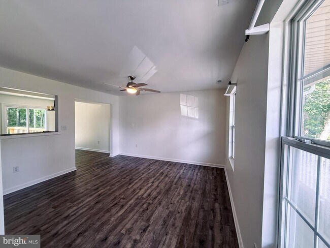 Foto del edificio - 1171 Holly Ave