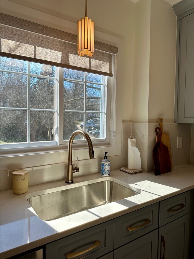 Foto del edificio - 1612 Fitzgerald Ln