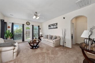 Building Photo - 11003 Paterno Dr