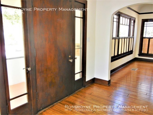 Foto del edificio - 1148 N Cedar St