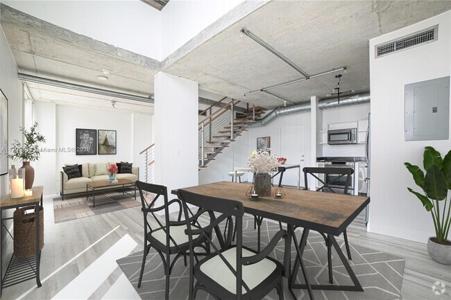 Building Photo - 690 SW 1st Ct