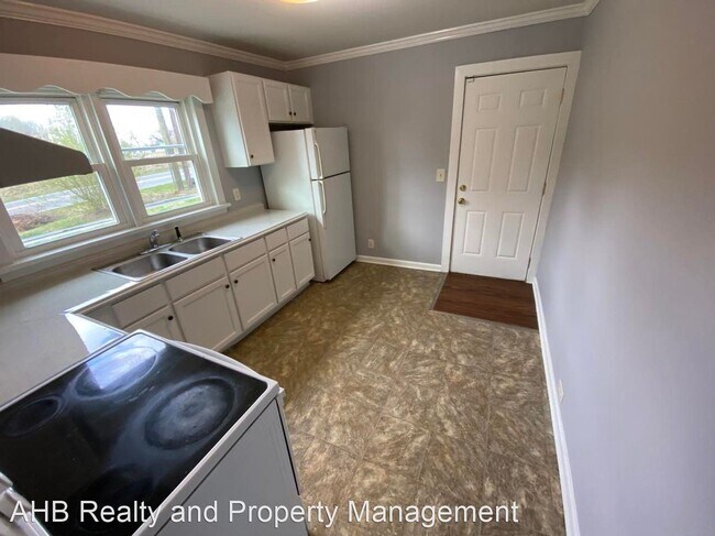 Building Photo - 1 br, 1 bath House - 1504 Sharpe Rd
