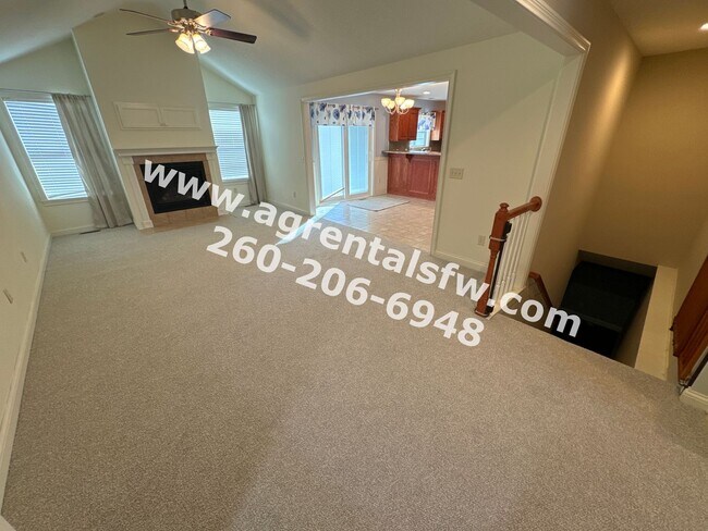 Building Photo - 3 Bedroom House