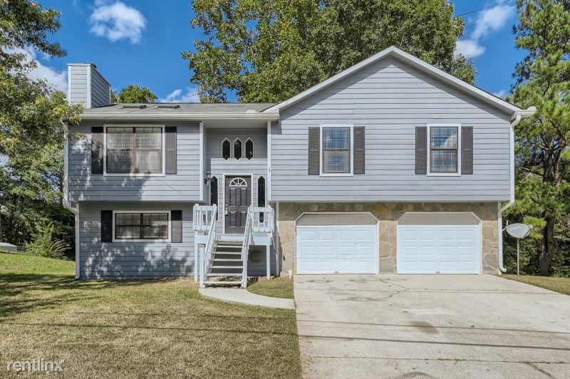 3 br, 2 bath House 2644 Cimmaron Trail House Rental in Lithia