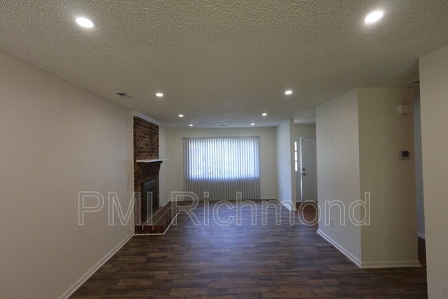 Building Photo - 3220 Mill Race Rd