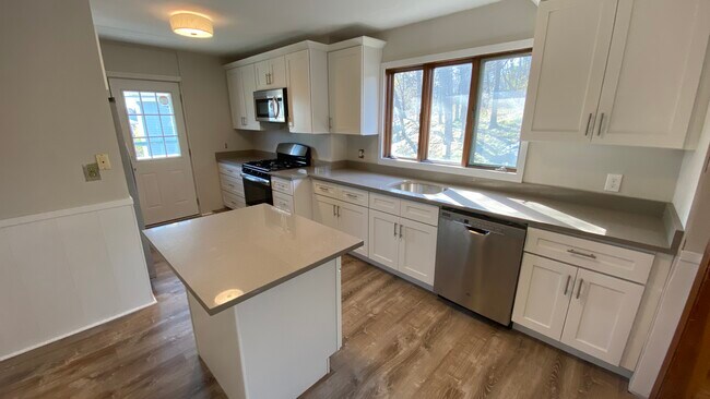 Foto del edificio - 120 Colborne Rd