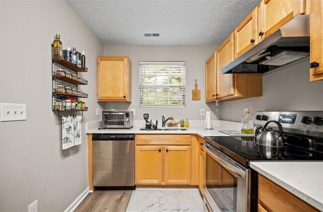 Building Photo - 6582 Arbor Gate Dr SW