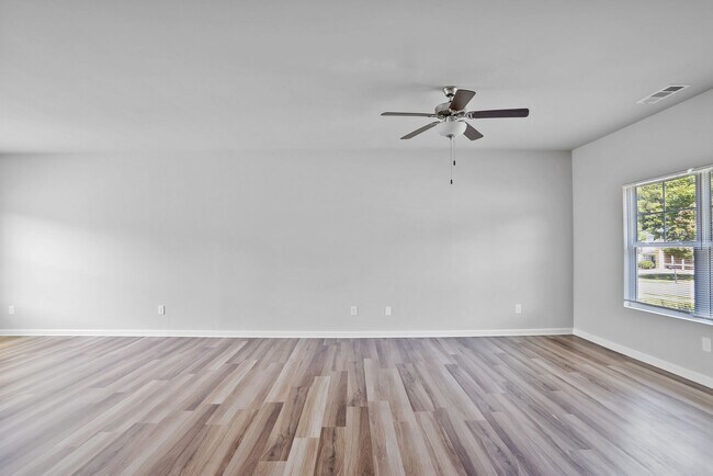 Building Photo - 5790 Westchase St