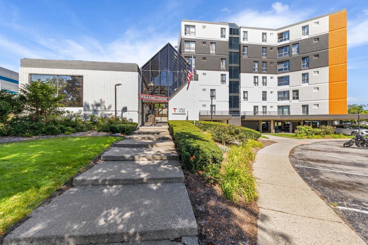 Foto principal - Residences of Troy Apartments - Troy, MI