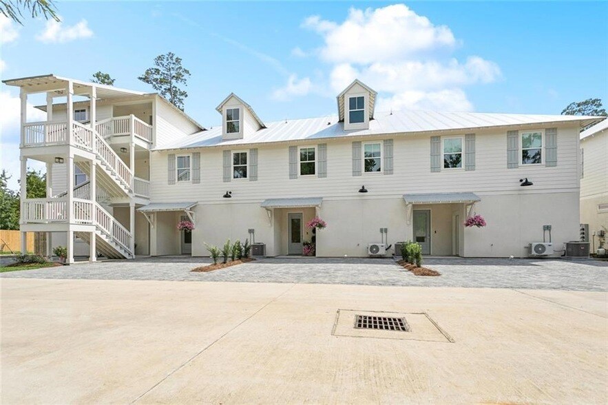 Foto principal - 745 Carroll St