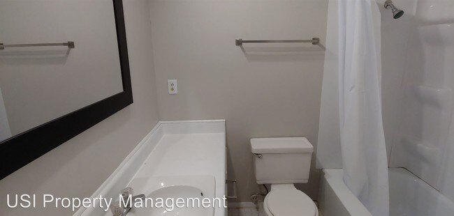 Building Photo - 4 br, 1.5 bath House - 3707 Roseway Lane