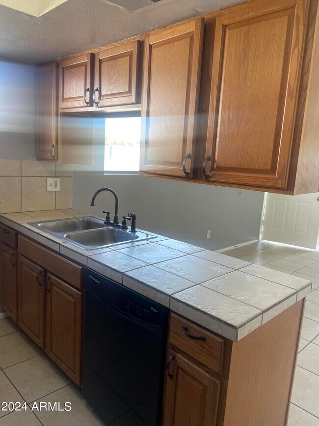 2601 W Ocotillo Rd, Phoenix, AZ 85017 Townhome Rentals in Phoenix AZ