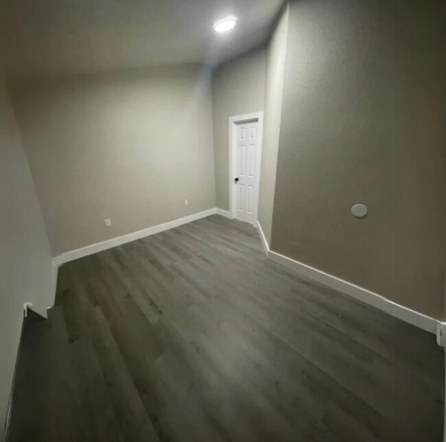 Foto del edificio - 910 Baltic St