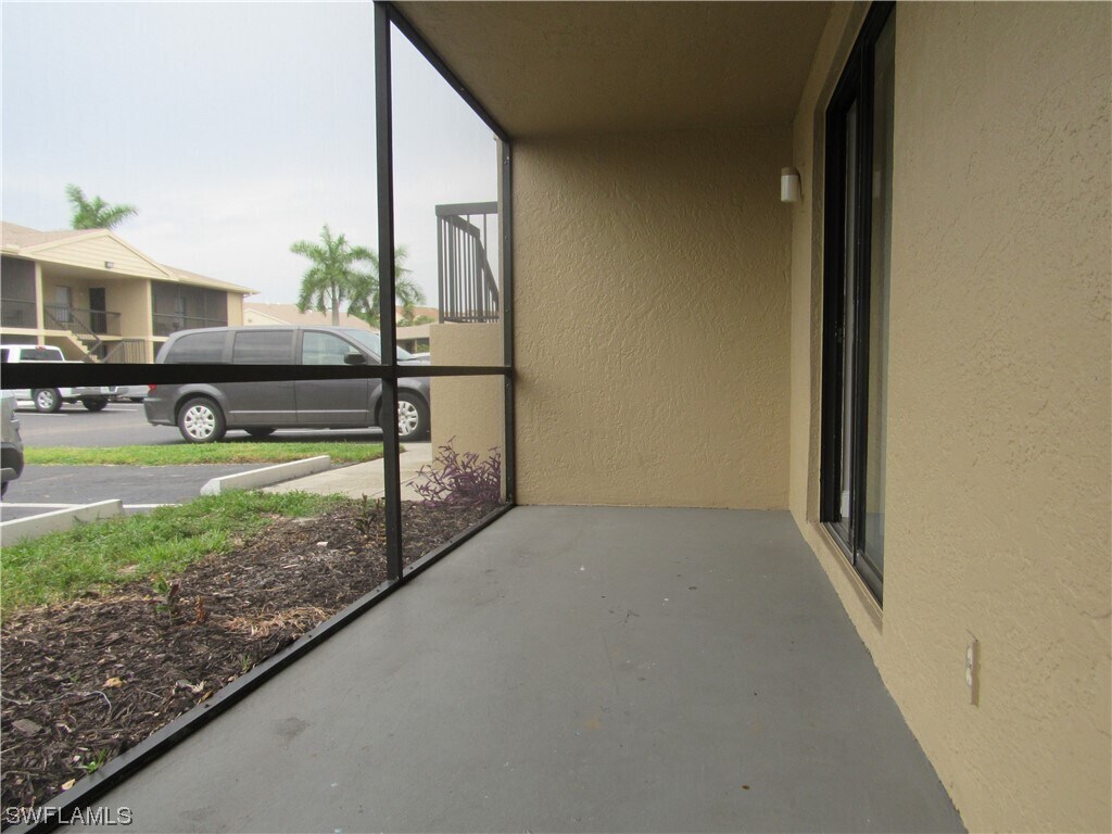 Foto del edificio - 5323 Summerlin Rd