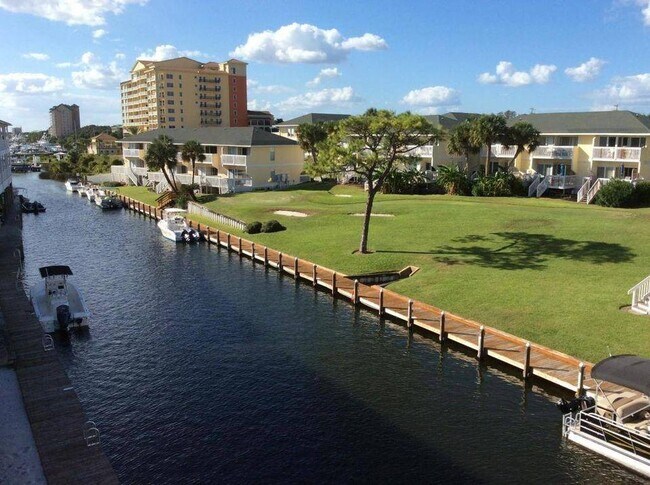 Building Photo - 775 Gulf Shore Dr