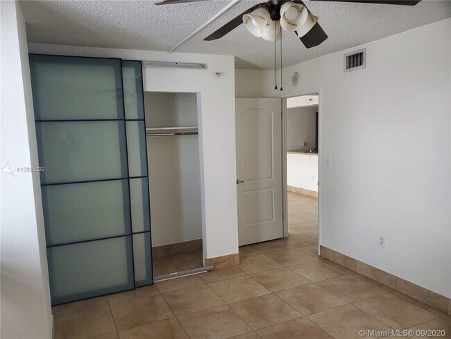 Foto del edificio - 800 N Miami Ave