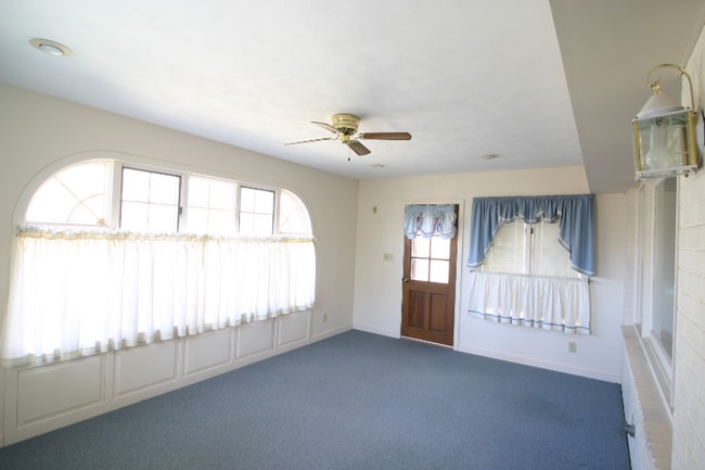 Building Photo - 3120 Loveland Dr