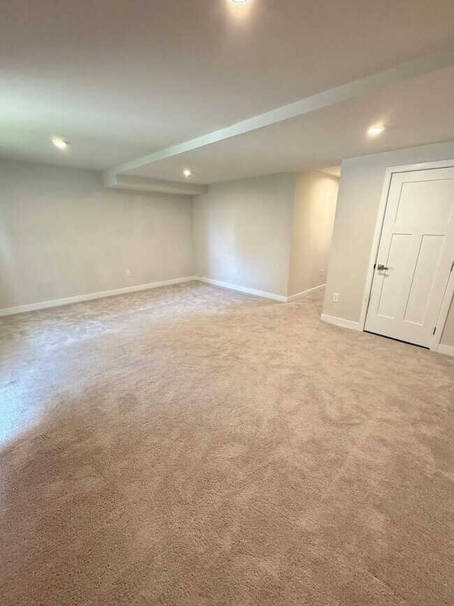 Foto del edificio - 3 Bedroom Townhouse - City Living with a G...