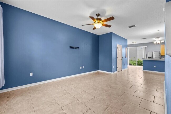 Foto del edificio - 13905 Abbey Ln