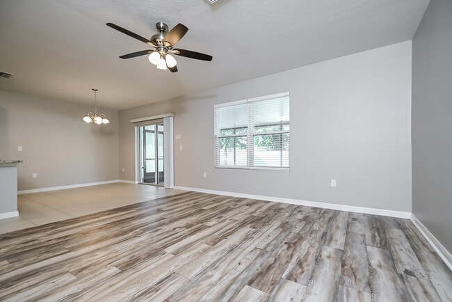 Foto del edificio - 8206 Harwich Port Ln