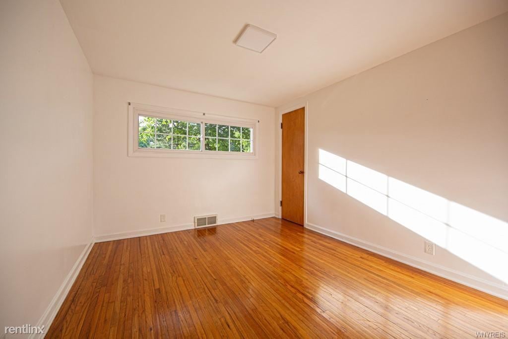 3 br, 1 bath House 1895 Transit Rd House Rental in Elma, NY