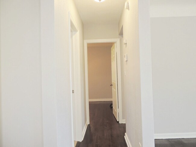 Foto del edificio - 3 Bed - 1 Bath Cape Cod for Rent!