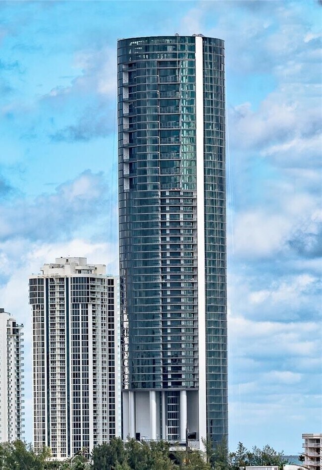 Foto del edificio - 18555 Collins Ave