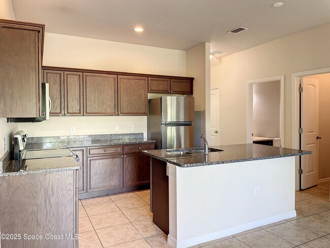 Building Photo - 3737 Chambers Ln