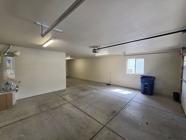 Building Photo - 3722 E Avocet Way