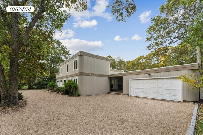 Building Photo - 14 Woodland Ln