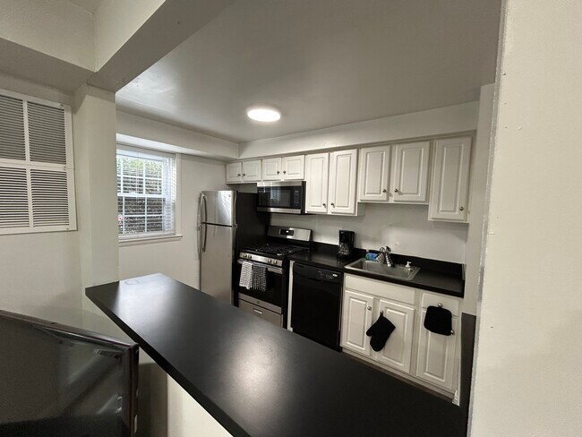 Foto del edificio - 339 Homeland Southway