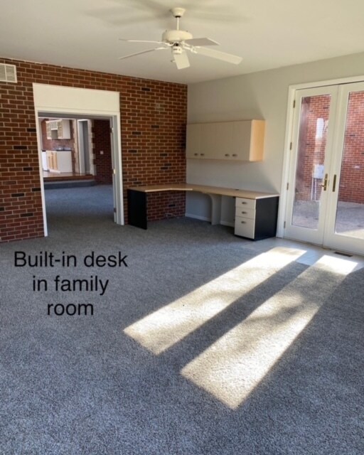 Building Photo - 2619 W Springfield Ave
