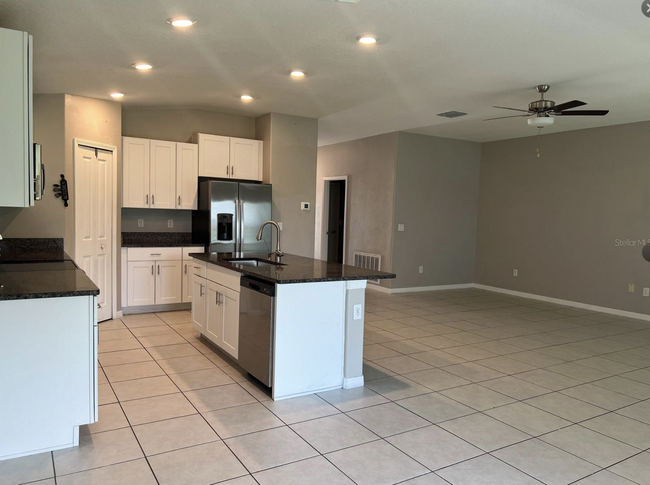 Building Photo - 12747 Weston Oaks Ln