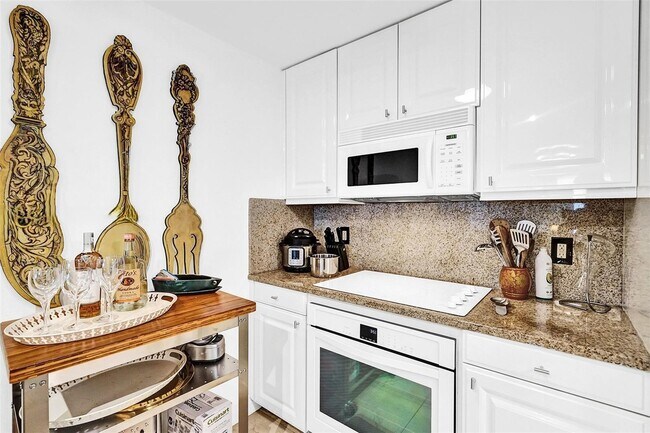 Foto del edificio - 3400 SW 27th Ave