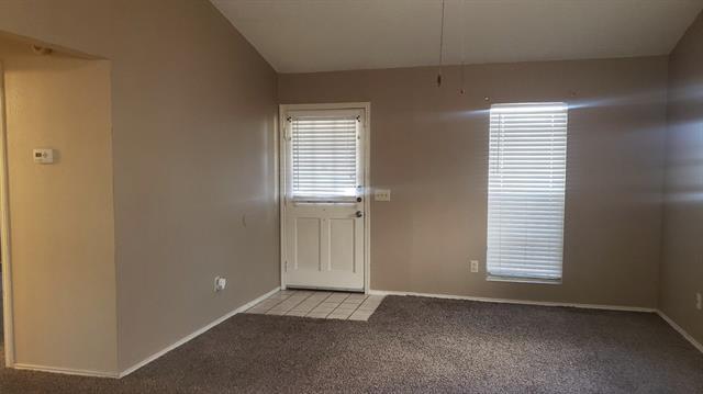 Building Photo - 2412 Country Hollow Ln