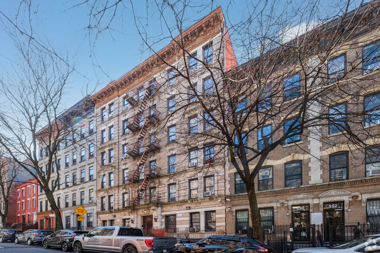 Building Photo - 546 W 156th St