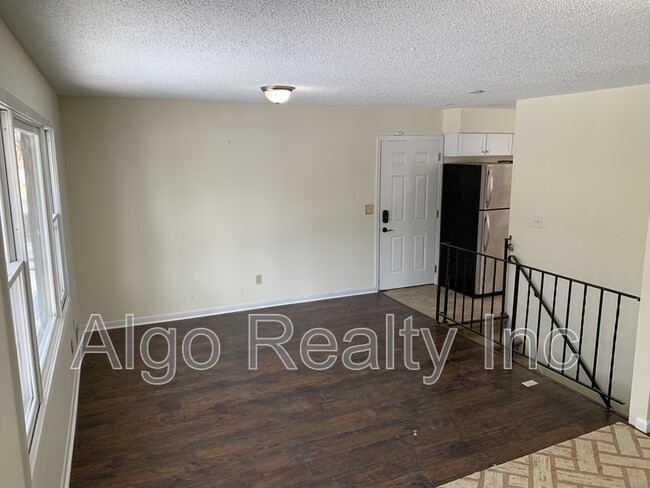 Building Photo - 2414 N Ilion Ave