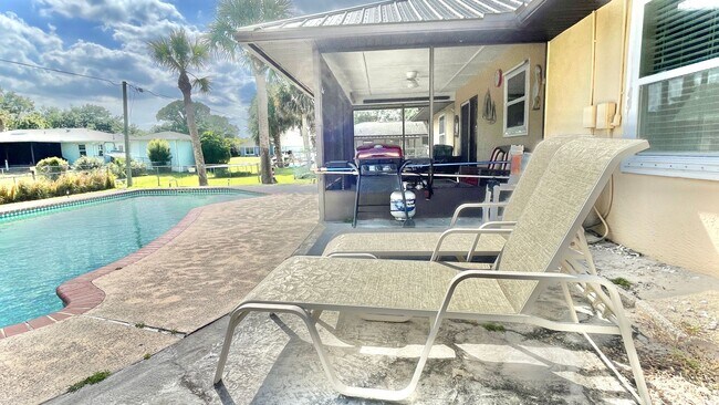 Foto del edificio - Available monthly Rental SEP 2025 in heart of Sebastian