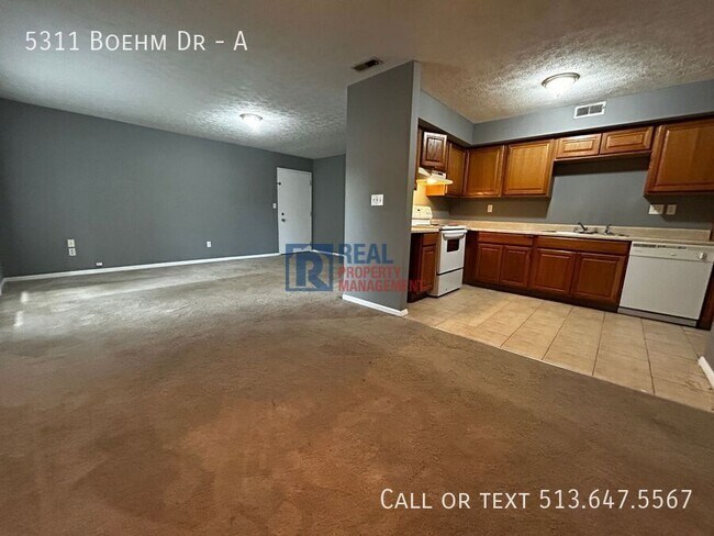 Foto del edificio - 5311 Boehm Dr