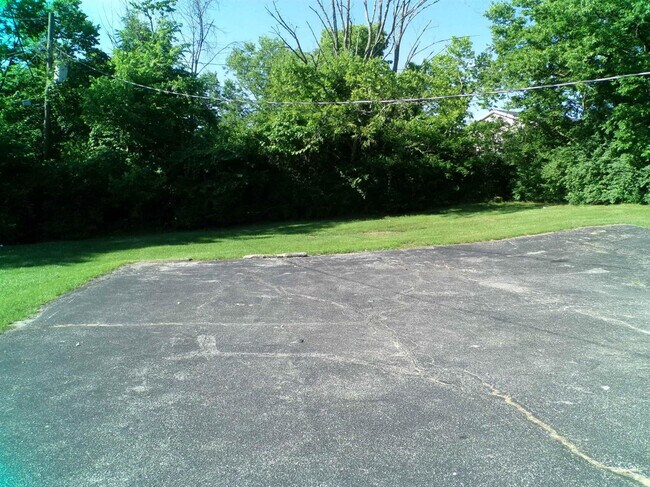 Building Photo - 102 Woodhill Ln