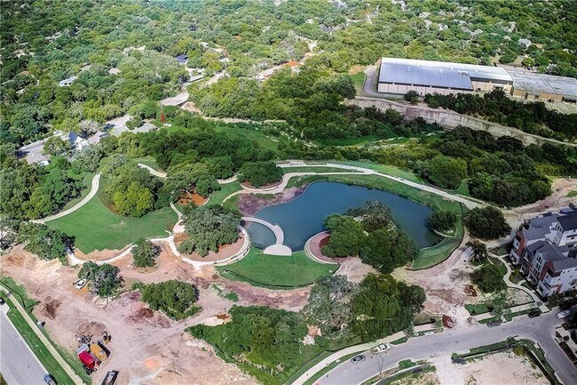 Foto del edificio - 4412 Authentic Dr