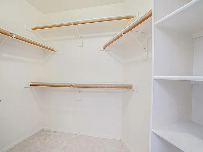 Foto del edificio - 9600 N 96th St