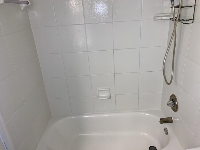 Foto del edificio - 1710 Deer Path Dr