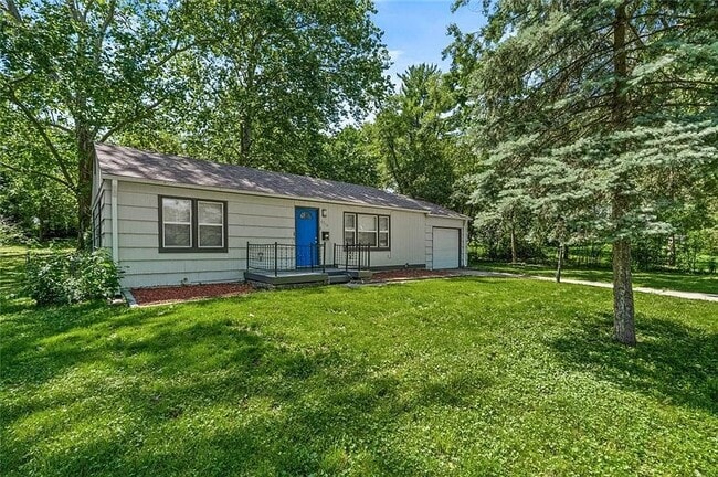 Building Photo - 8710 Craig Dr